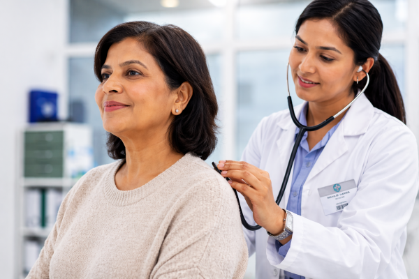 Pulmonologist examining a patient at the Pulmonology Hospital in Bhopal